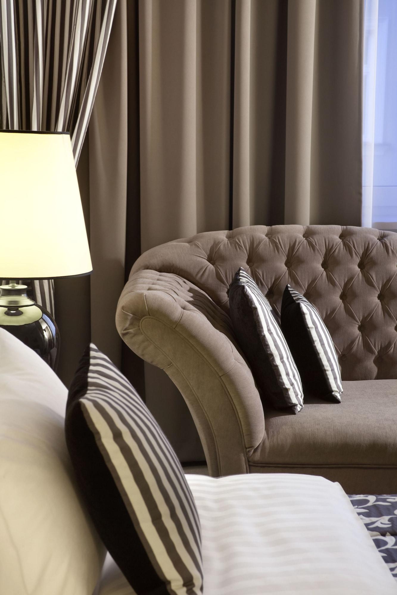 Metropolitan Boutique Hotel Krakow Exterior photo